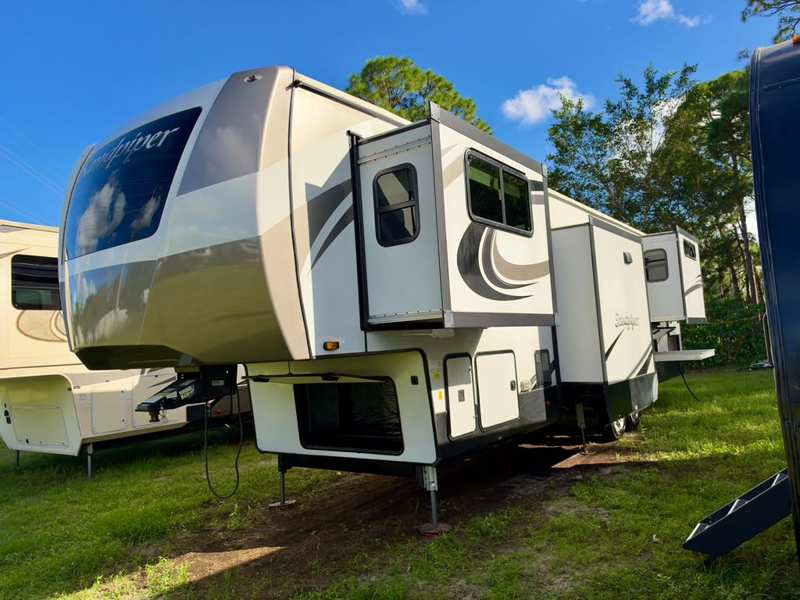 2022 Forest River Sandpiper 378FB