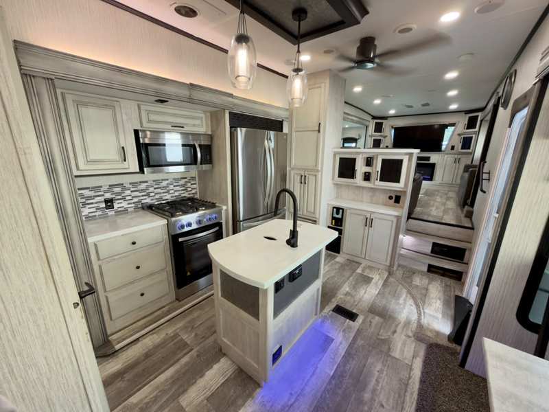 2022 Forest River Sandpiper 378FB foto 8