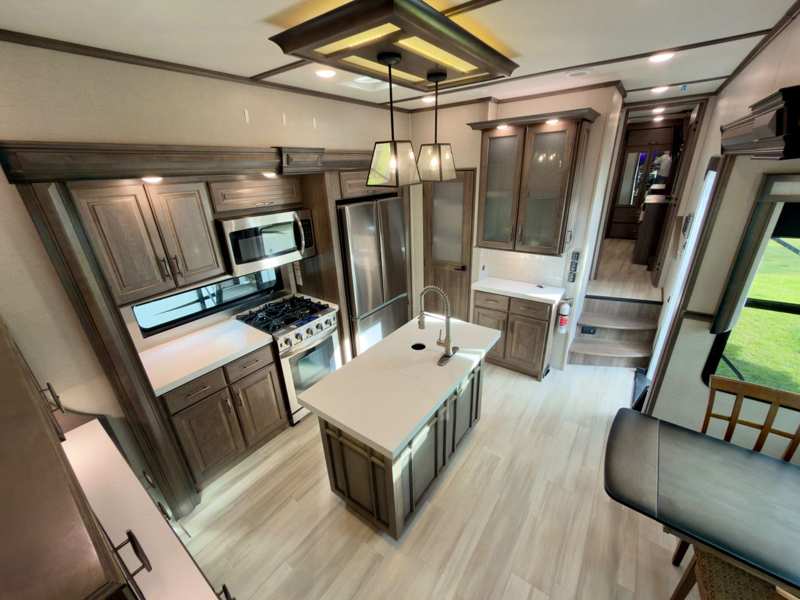 2022 Grand Design Solitude foto 13