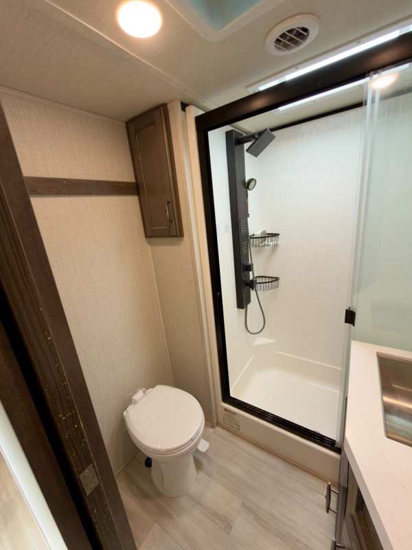 2022 Grand Design Solitude foto 14