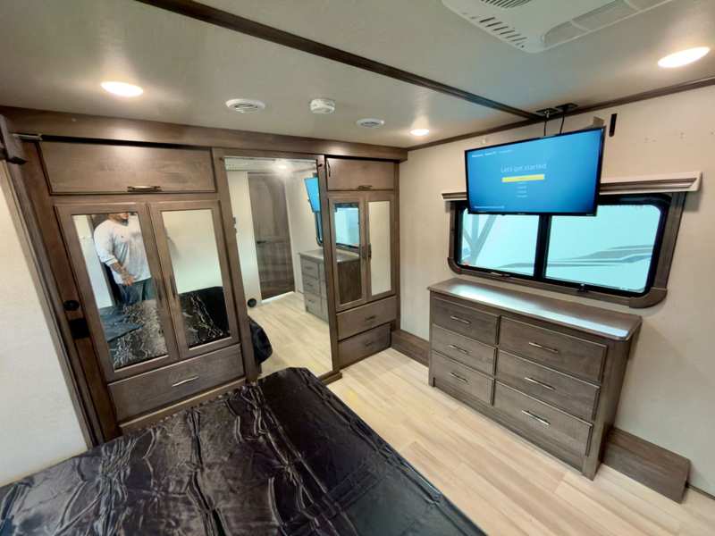 2022 Grand Design Solitude foto 19