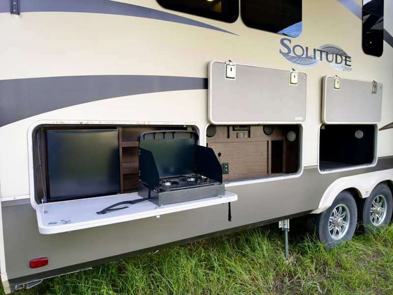 2018 Grand Design Solitude 374TH Toy Hauler foto 4