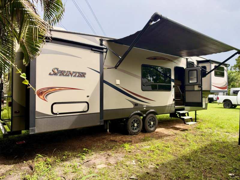 2017 Keystone Sprinter 334FWFLS foto 4