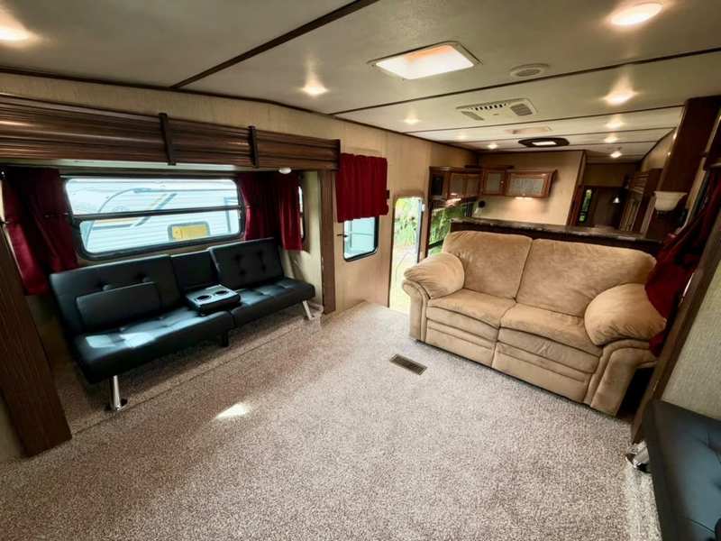 2017 Keystone Sprinter 334FWFLS foto 9