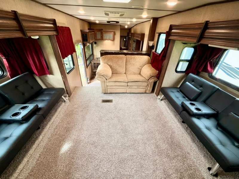 2017 Keystone Sprinter 334FWFLS foto 16